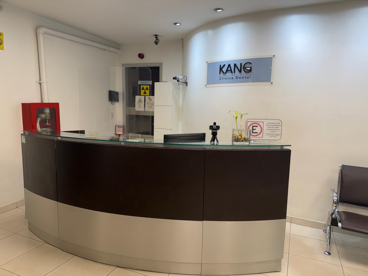 Recepción Clínica Dental Kang